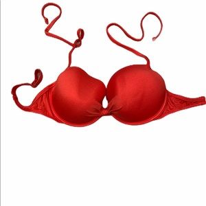 WOMANS VENUS SWIM TOP 34D/36C